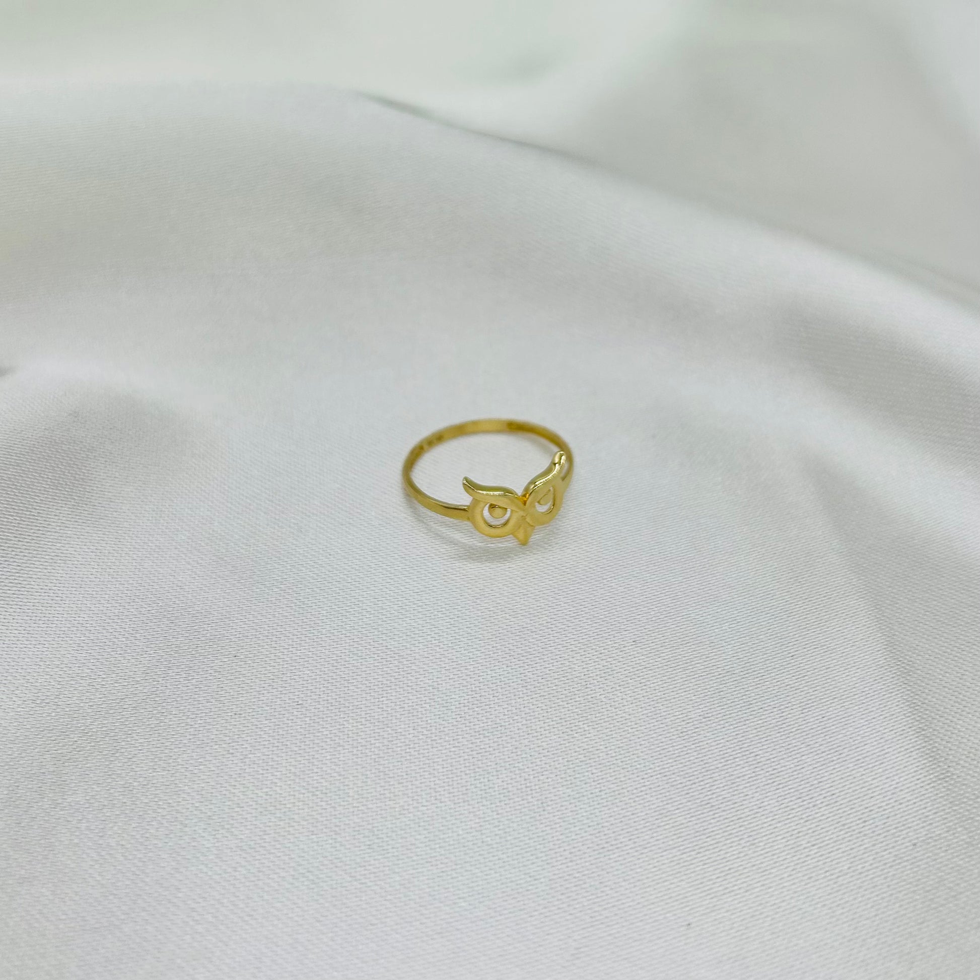 Anillo de buho en discount oro