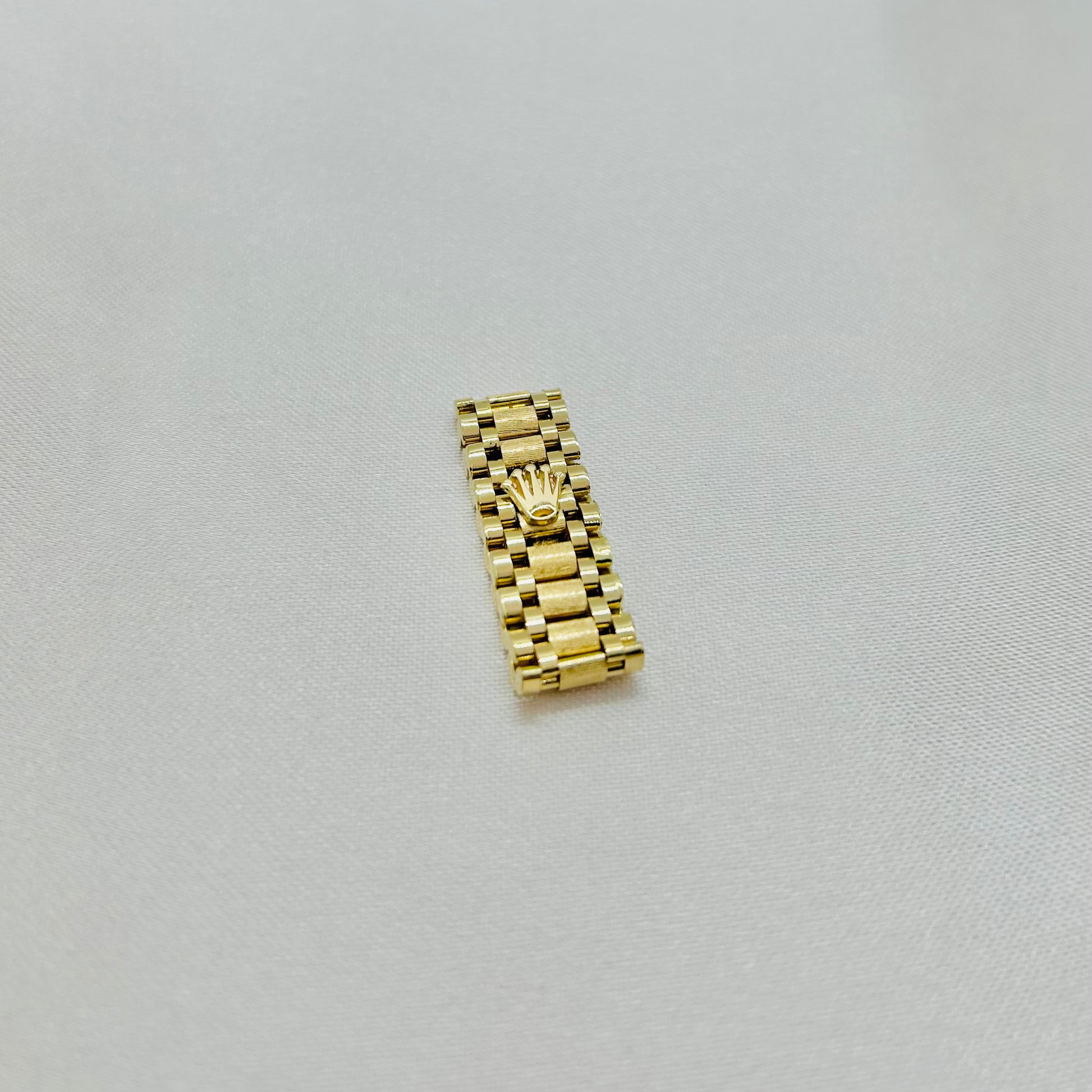 Anillo tipo rolex 14k precio sale